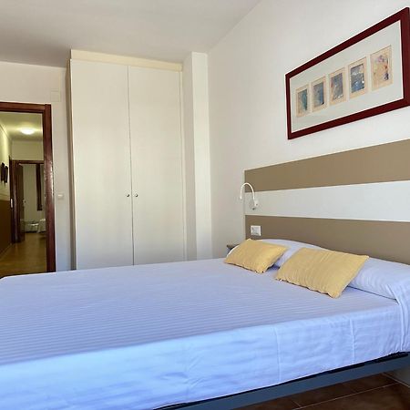 Agi Pere Lluis Apartment Roses Luaran gambar